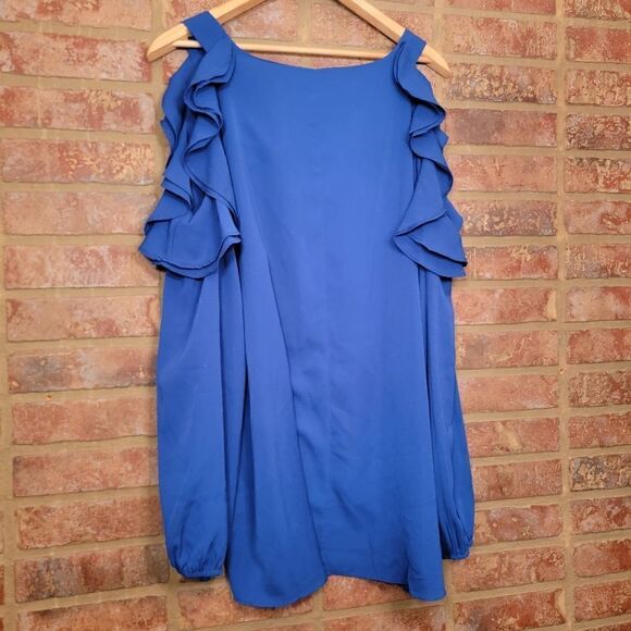 Umgee | royal blue ruffle cold shoulder top blouse 1x NWT - Picture 3 of 6